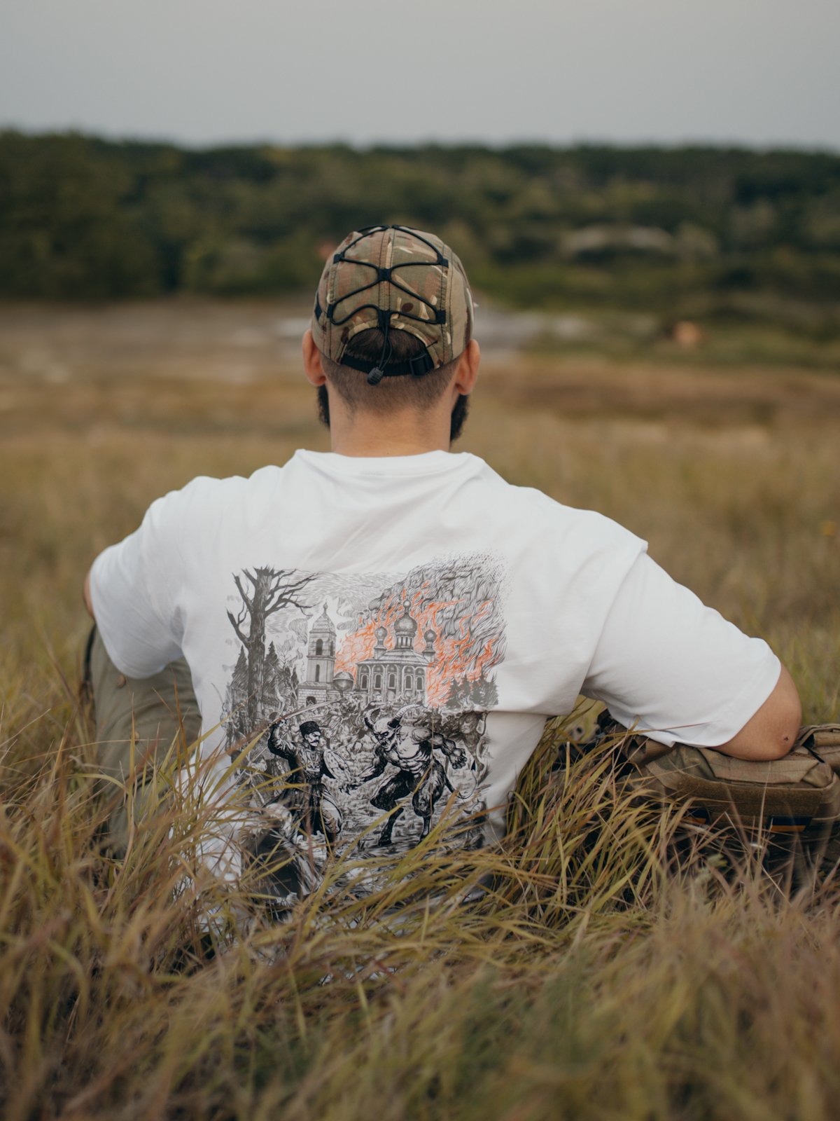 Футболка oversize "Мечем і вірою" - Зображення 4