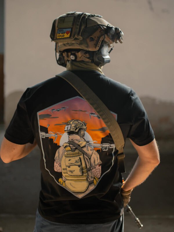 Футболка чорна "King of battle"