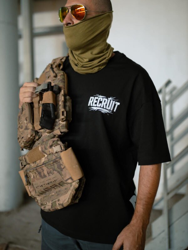 Футболка чорна oversize "Recruit"