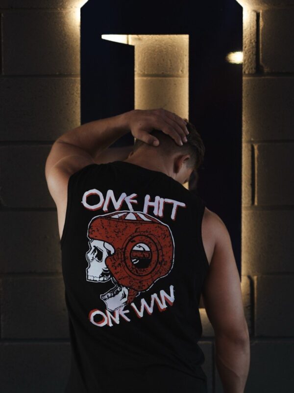 Майка "One Hit One Win"