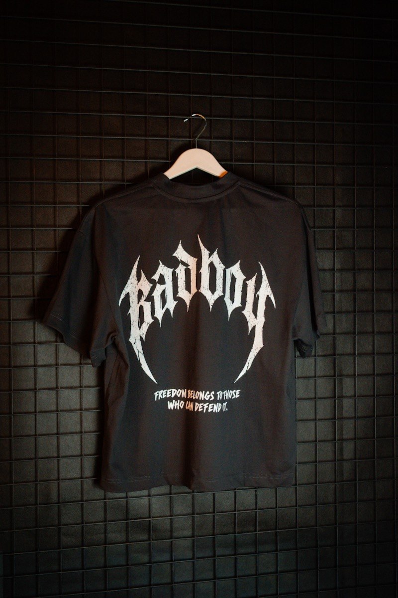 Футболка oversize “Forged in wartime”